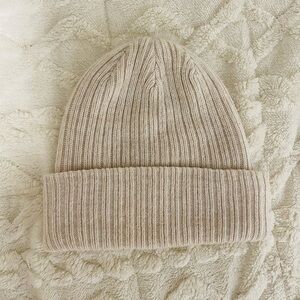 Main Character Toque